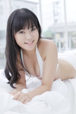 女帝娜美裸乳被调教的小说